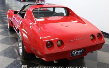 Chevrolet-Corvette-1974-Red-Black-6