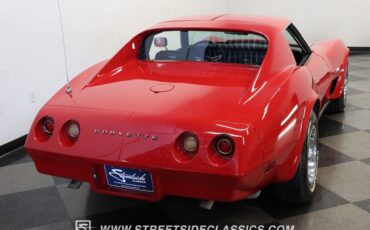 Chevrolet-Corvette-1974-Red-Black-8