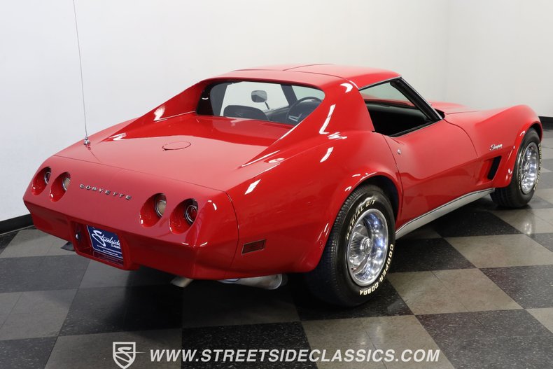 Chevrolet-Corvette-1974-Red-Black-9
