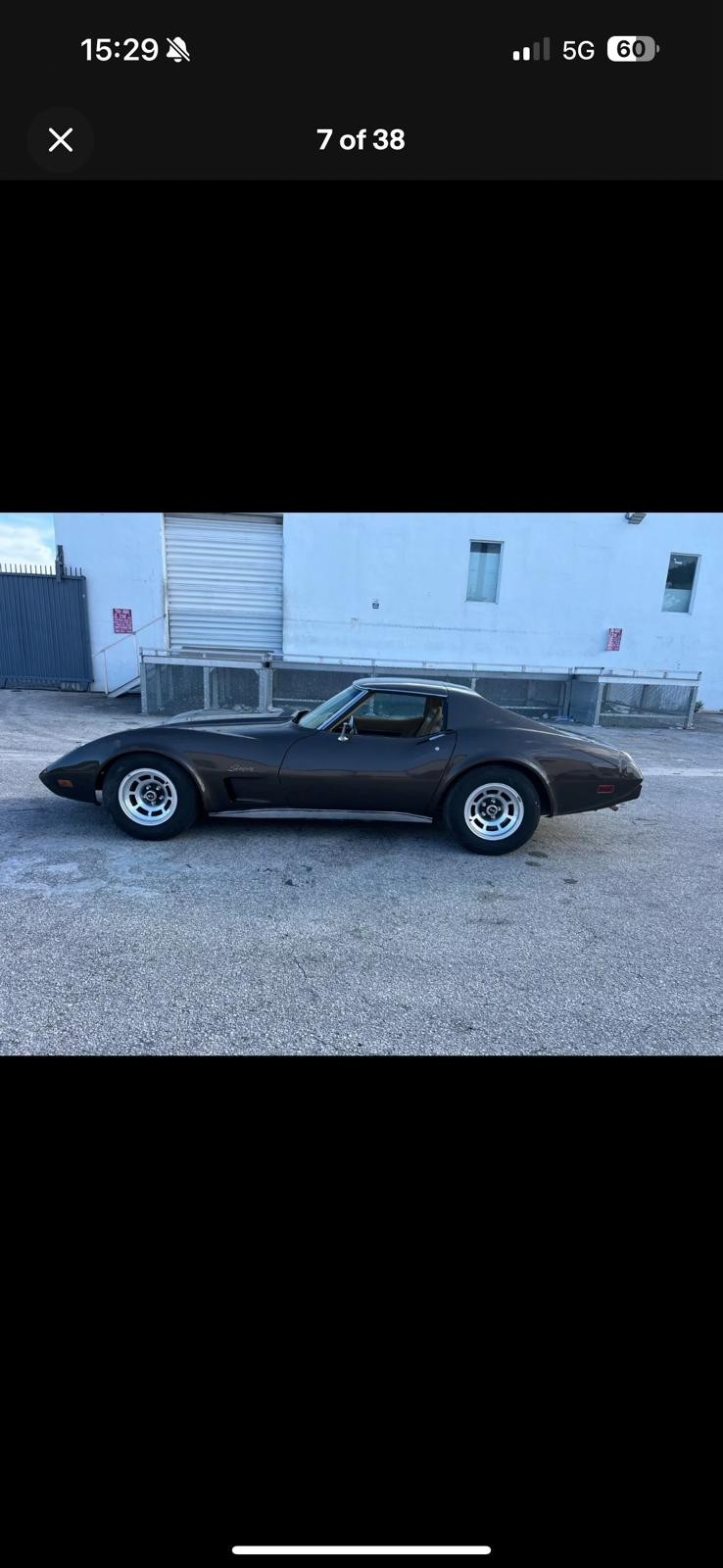 Chevrolet-Corvette-1975-Coupe-3