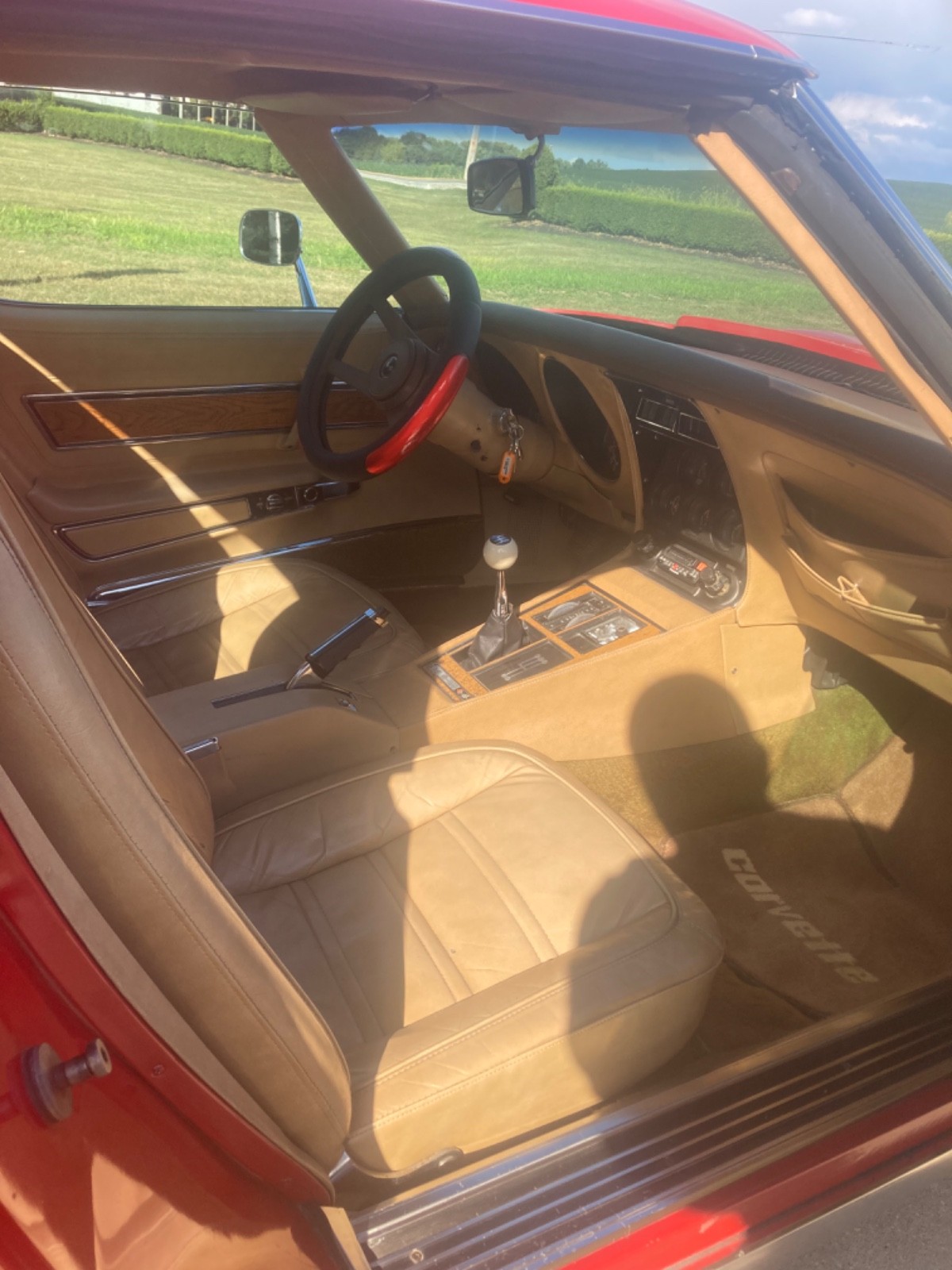 Chevrolet-Corvette-1976-15
