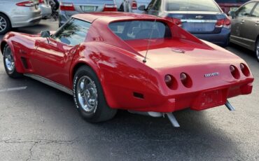 Chevrolet-Corvette-1976-Coupe-3