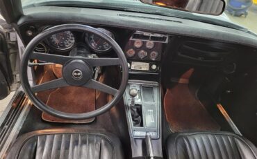 Chevrolet-Corvette-1976-Silver-Black-15