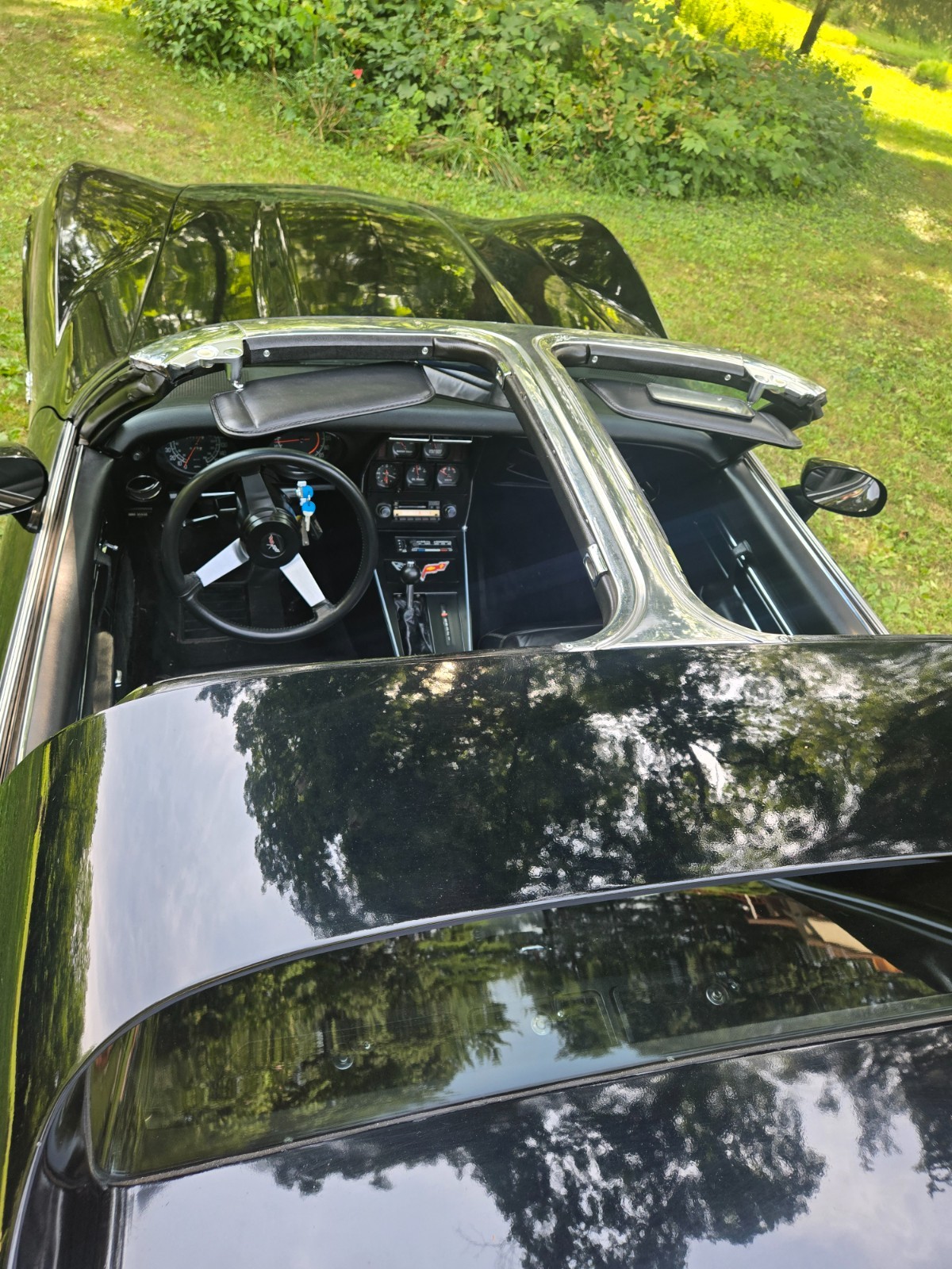 Chevrolet-Corvette-1977-Coupe-13