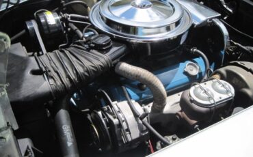 Chevrolet-Corvette-1977-Coupe-15