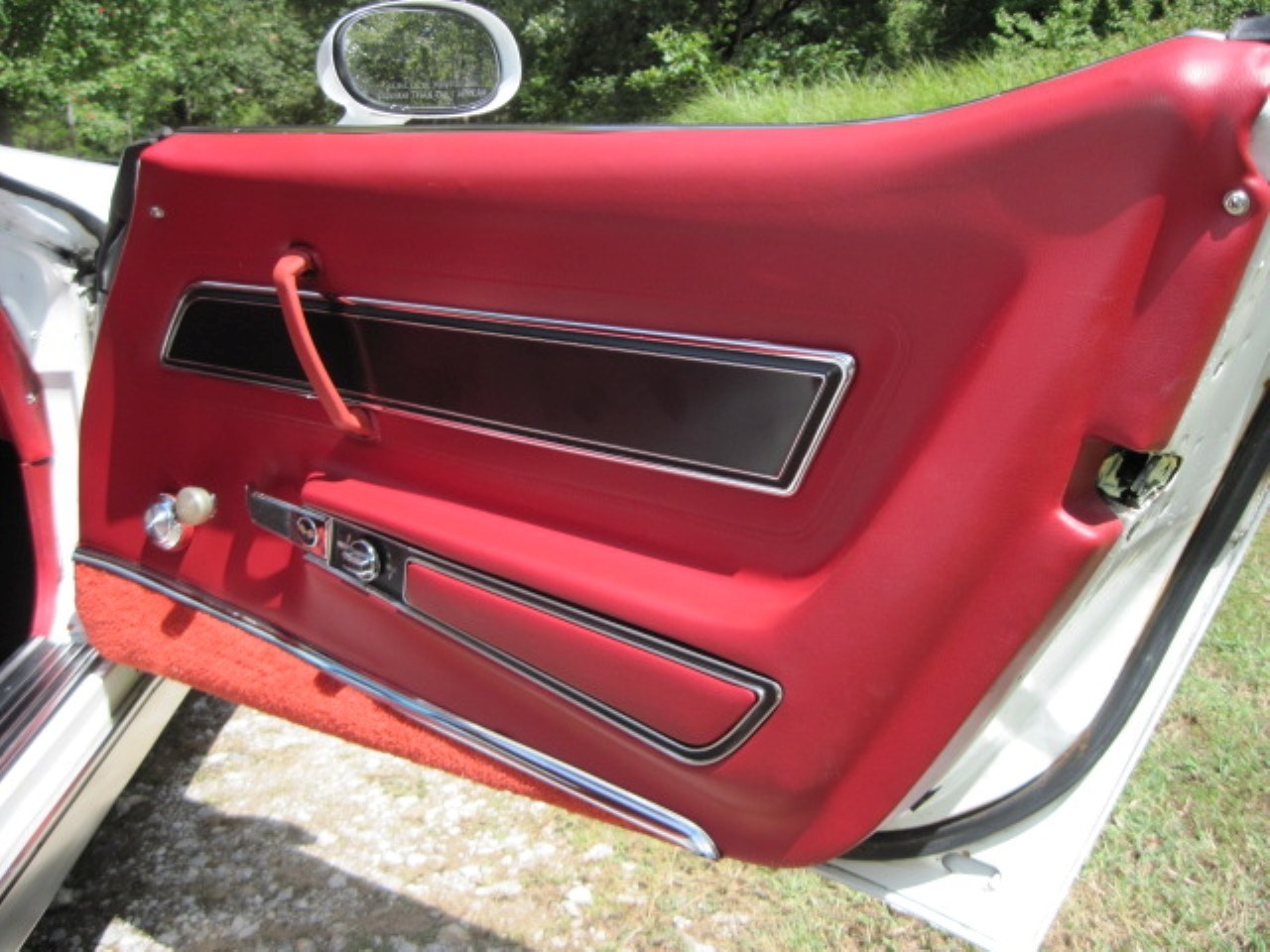 Chevrolet-Corvette-1977-Coupe-2