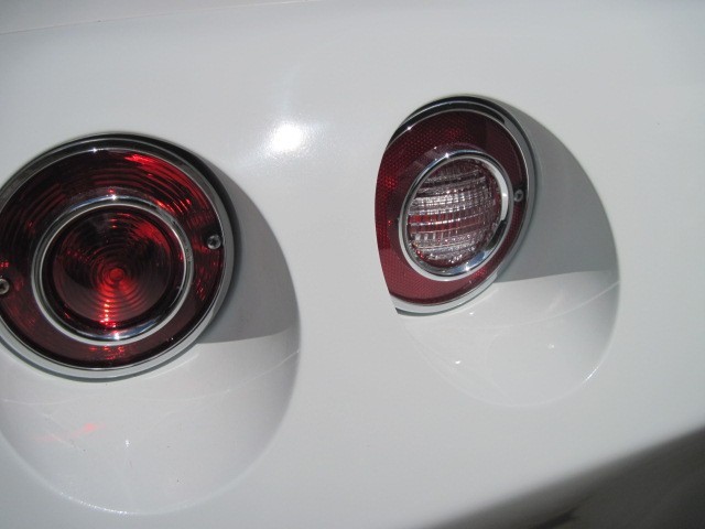 Chevrolet-Corvette-1977-Coupe-33