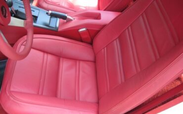 Chevrolet-Corvette-1977-Coupe-38