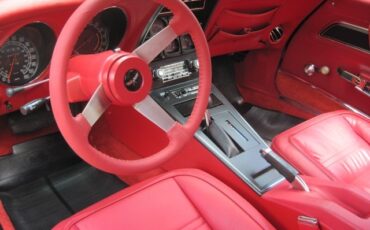 Chevrolet-Corvette-1977-Coupe-4