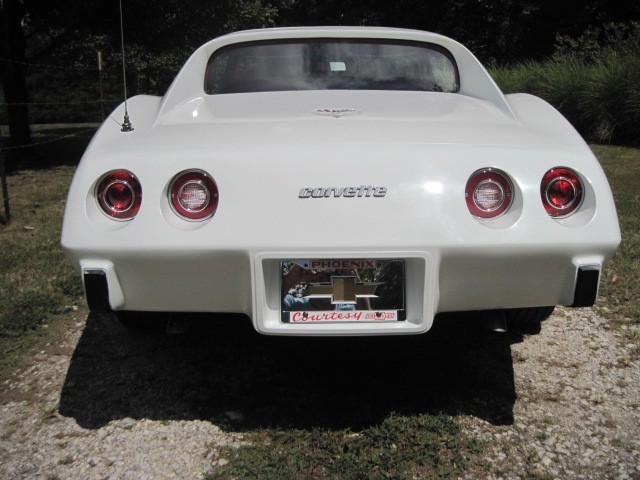 Chevrolet-Corvette-1977-Coupe-7