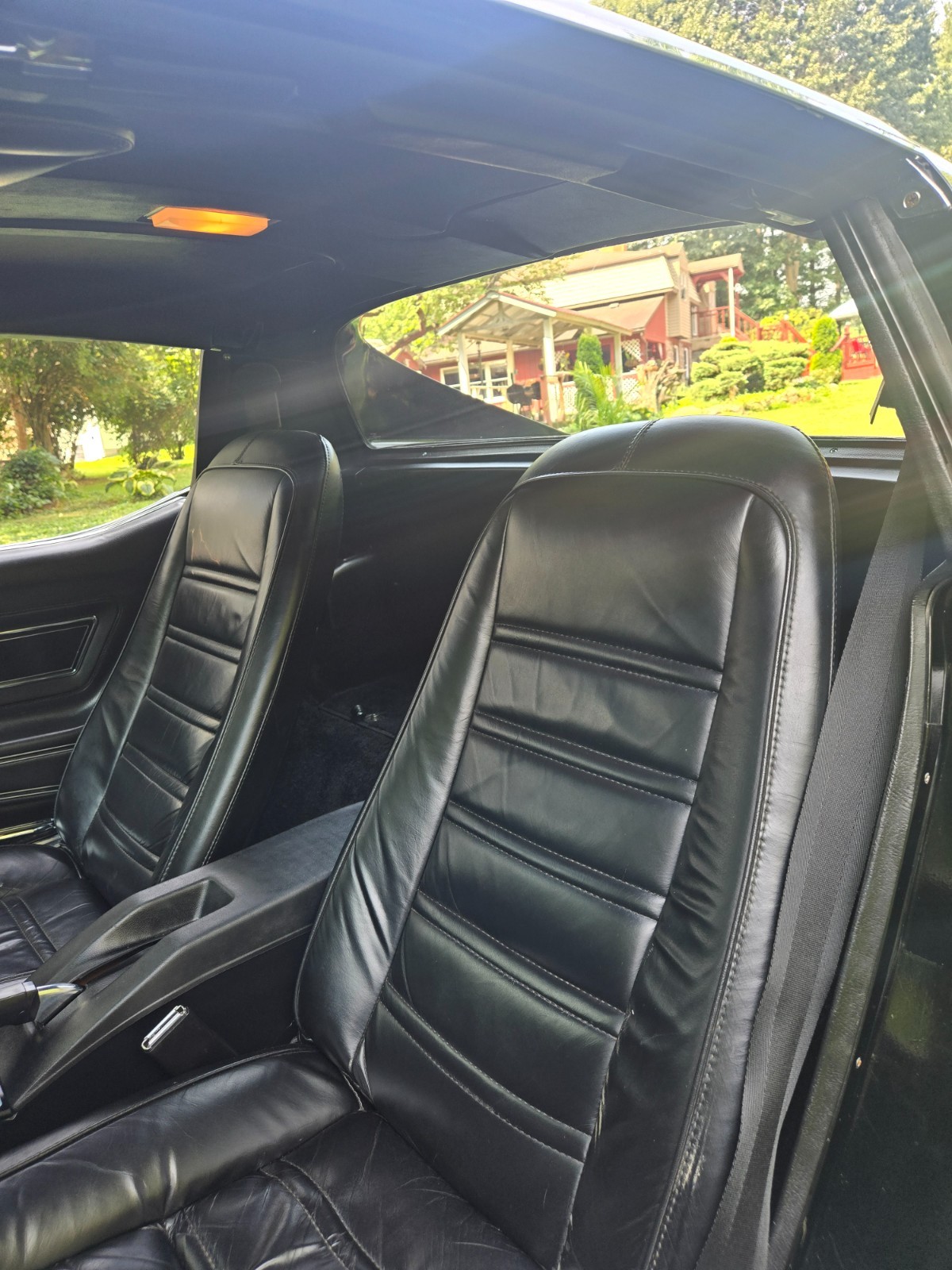 Chevrolet-Corvette-1977-Coupe-9