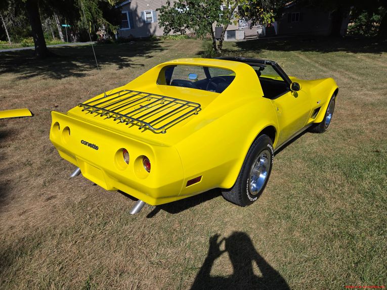 Chevrolet-Corvette-1977-Yellow-Black-10