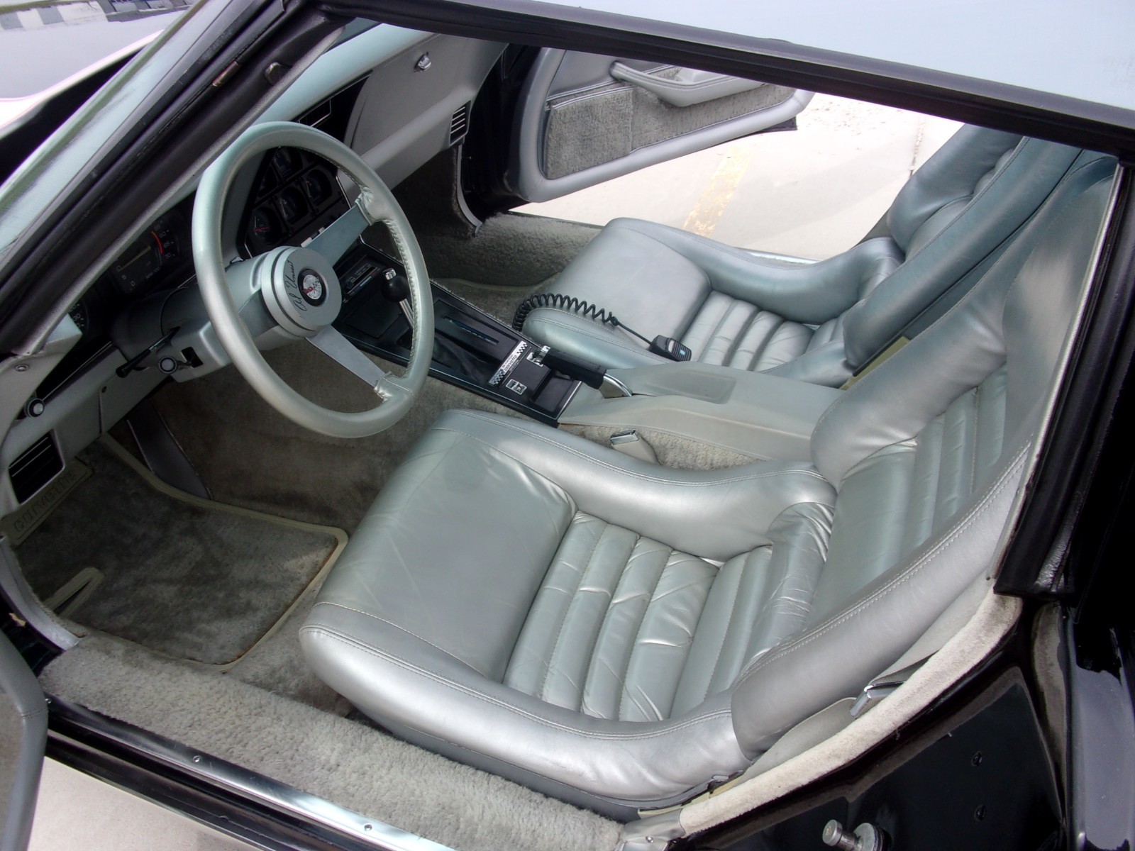 Chevrolet-Corvette-1978-Coupe-15