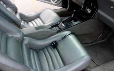 Chevrolet-Corvette-1978-Coupe-22