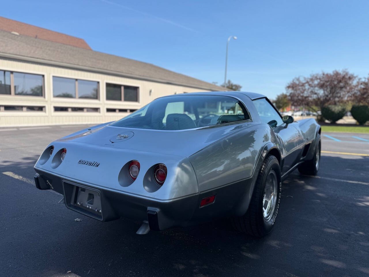 Chevrolet-Corvette-1978-Coupe-6