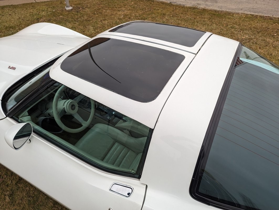 Chevrolet-Corvette-1979-13