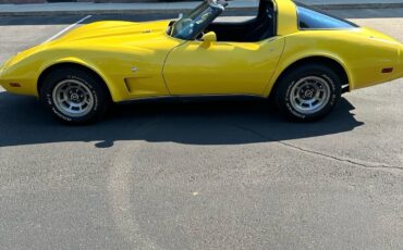 Chevrolet-Corvette-1979