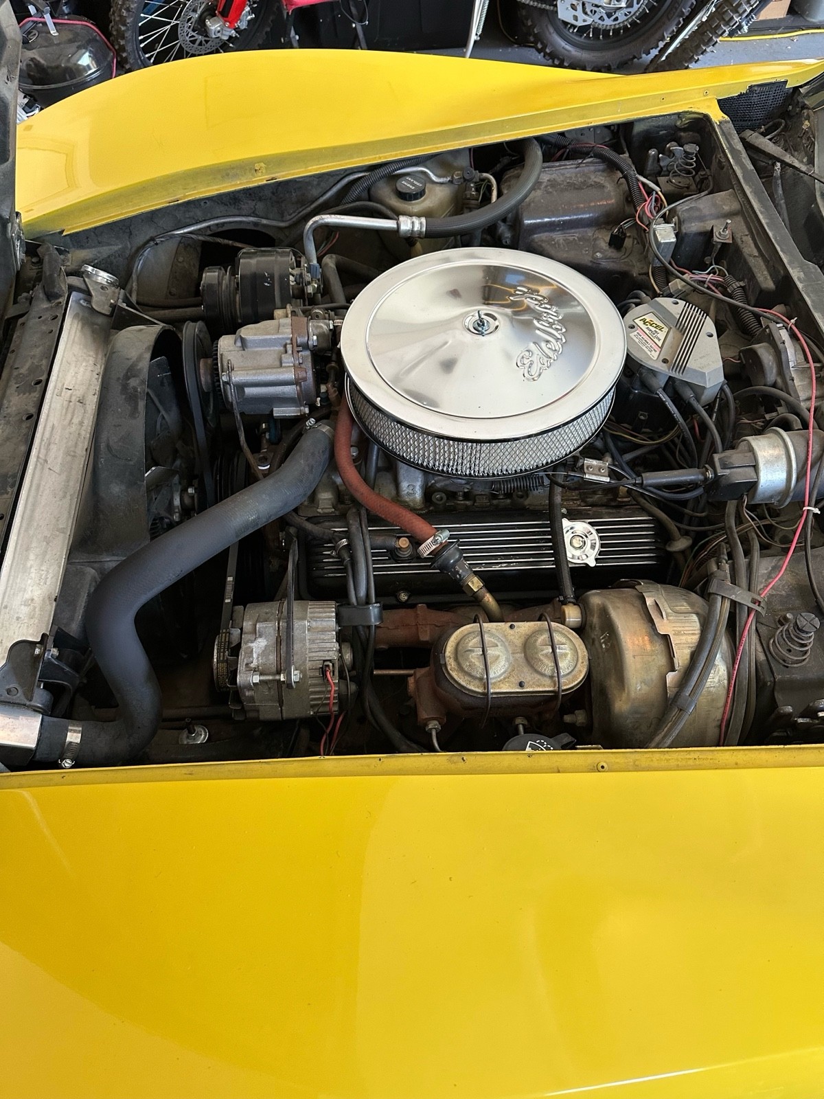 Chevrolet-Corvette-1979-21