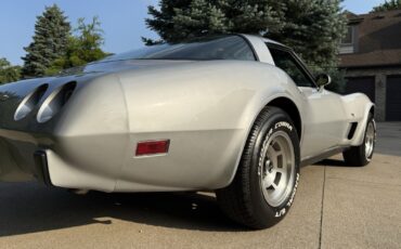 Chevrolet-Corvette-1979-Coupe-10