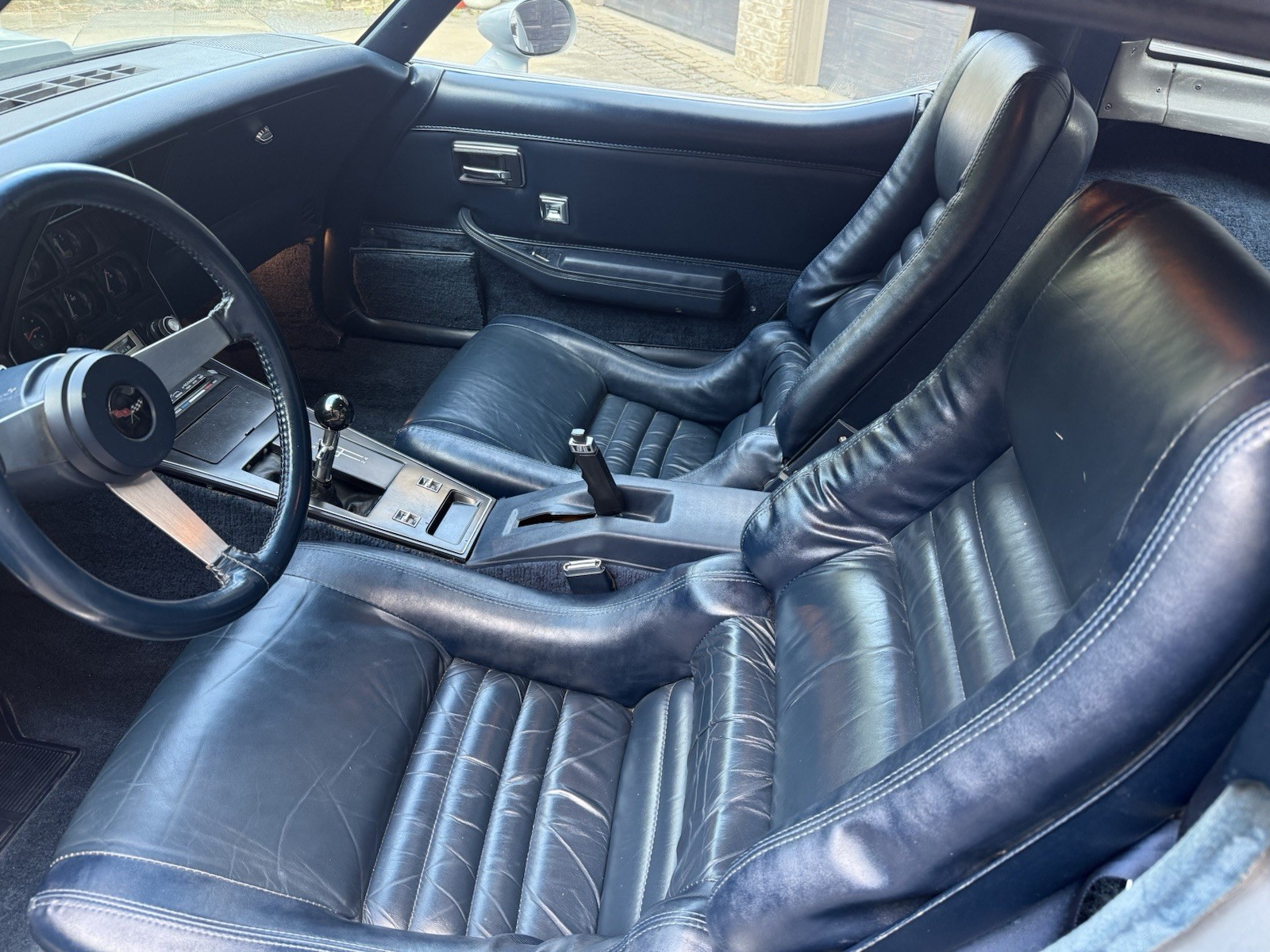 Chevrolet-Corvette-1979-Coupe-12