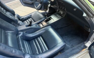 Chevrolet-Corvette-1979-Coupe-13