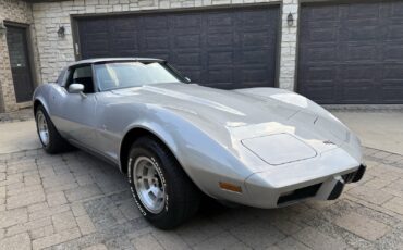 Chevrolet-Corvette-1979-Coupe-2