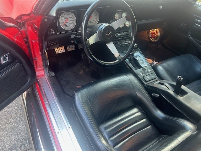 Chevrolet-Corvette-1979-Coupe-9