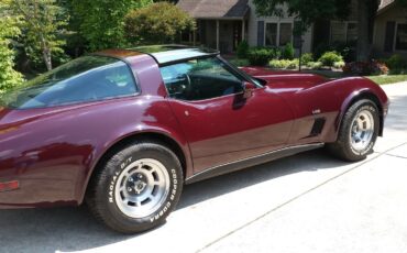 Chevrolet-Corvette-1980-1