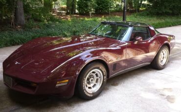 Chevrolet-Corvette-1980-3