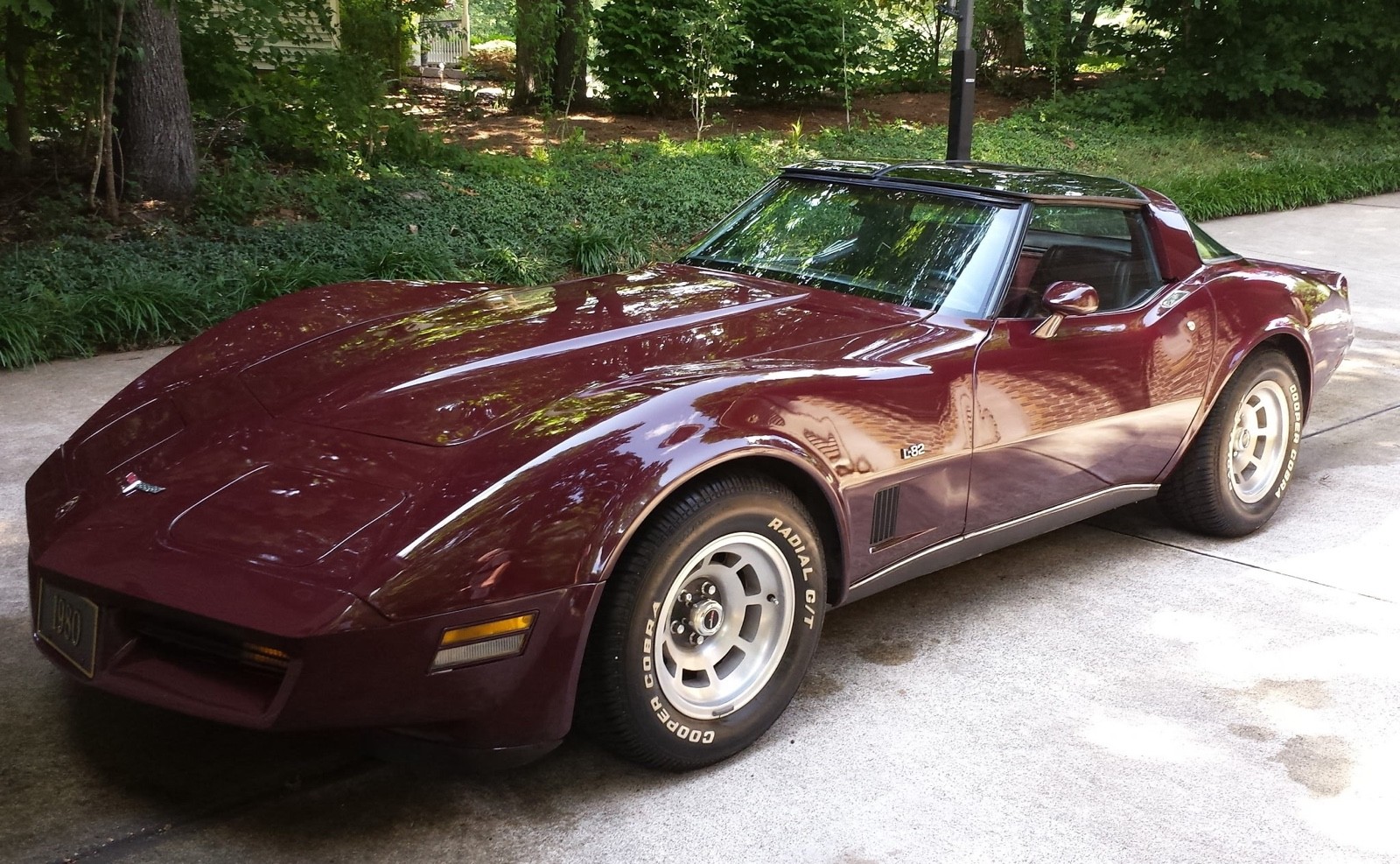 Chevrolet-Corvette-1980-3