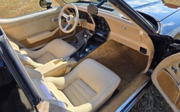 Chevrolet-Corvette-1980-Black-Tan-22