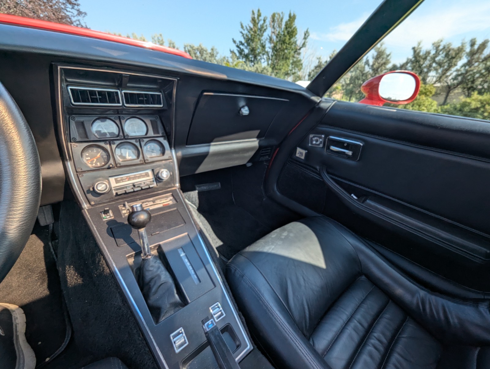 Chevrolet-Corvette-1980-Coupe-12