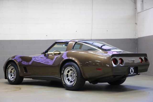 Chevrolet-Corvette-1980-Coupe-13