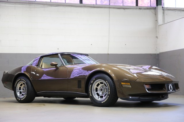 Chevrolet-Corvette-1980-Coupe-18