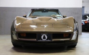 Chevrolet-Corvette-1980-Coupe-2