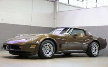 Chevrolet-Corvette-1980-Coupe-20