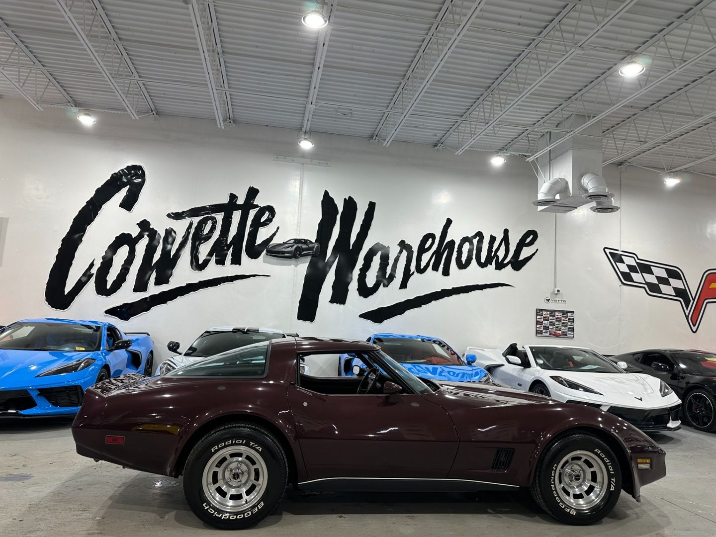 Chevrolet-Corvette-1980-Coupe-8