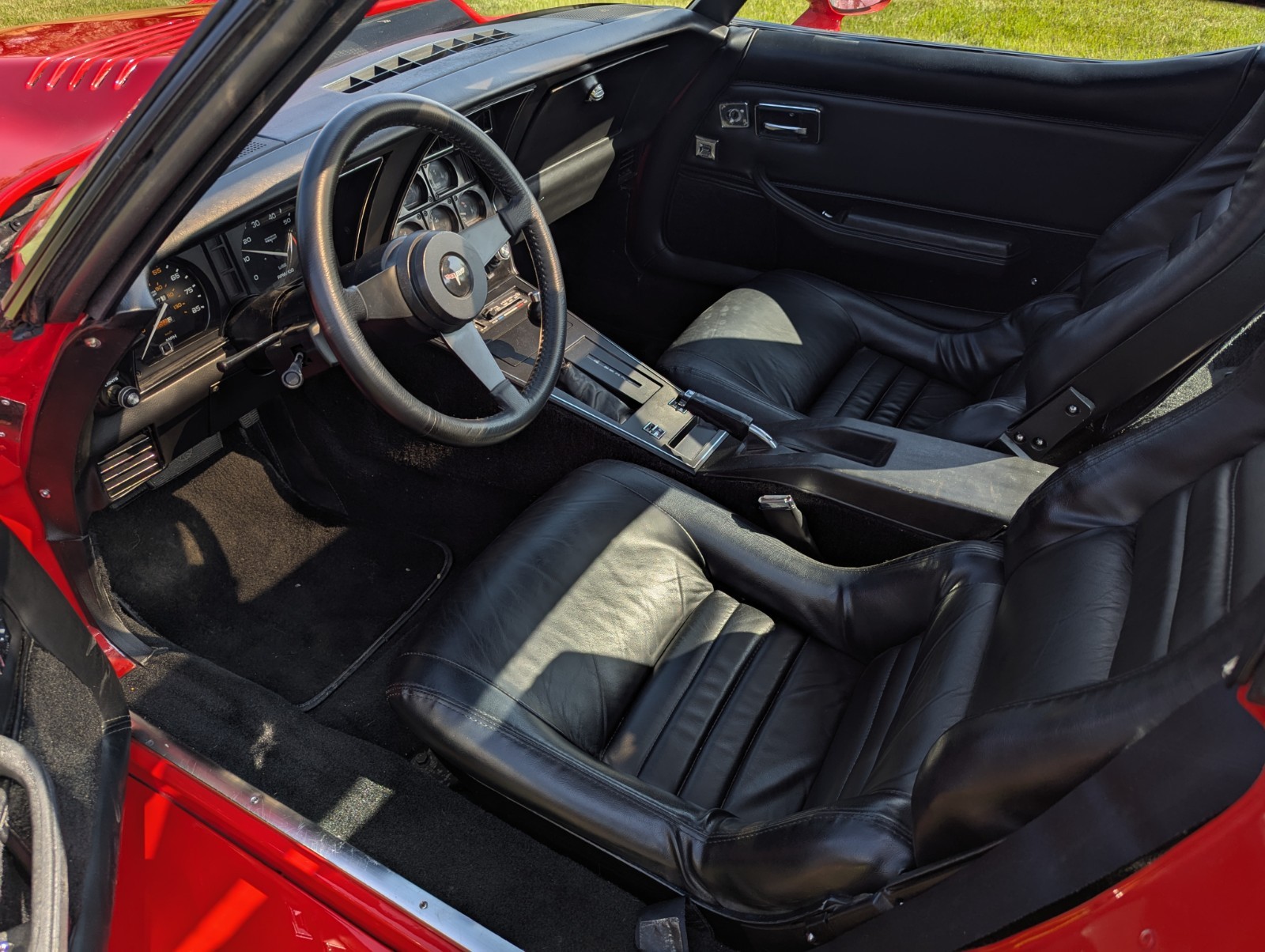 Chevrolet-Corvette-1980-Coupe-9