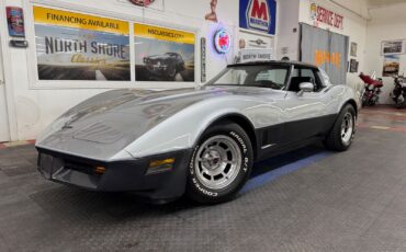 Chevrolet-Corvette-1981-Coupe-1