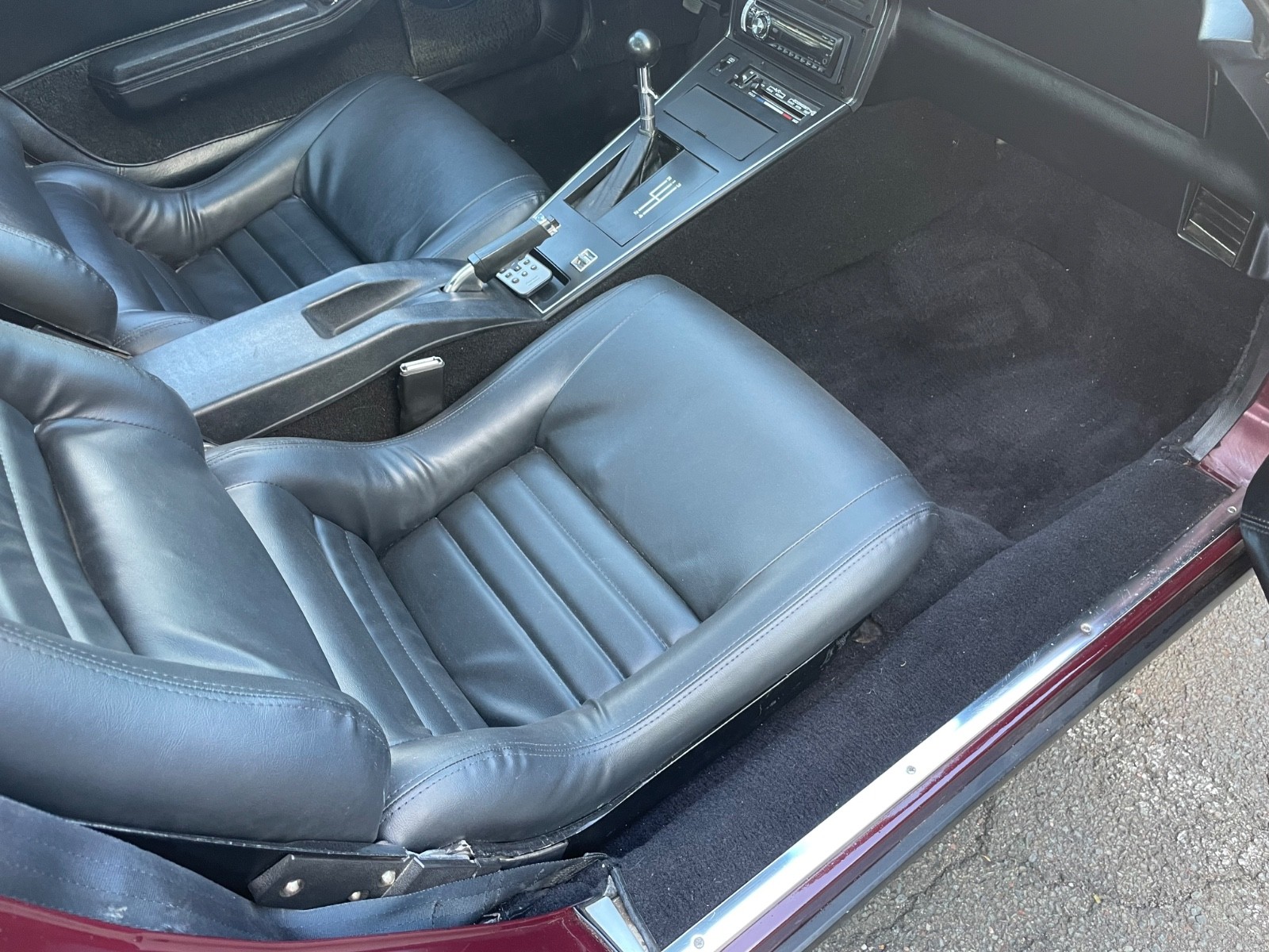 Chevrolet-Corvette-1981-Coupe-14