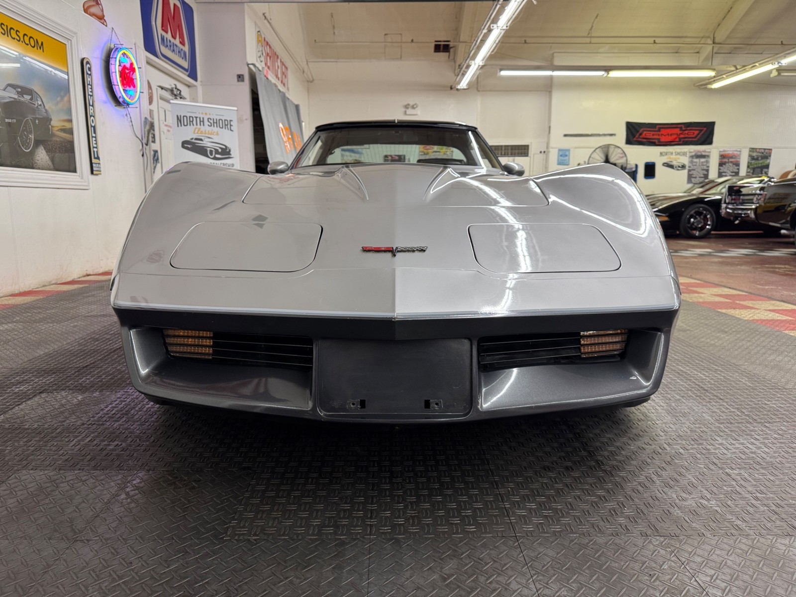 Chevrolet-Corvette-1981-Coupe-6