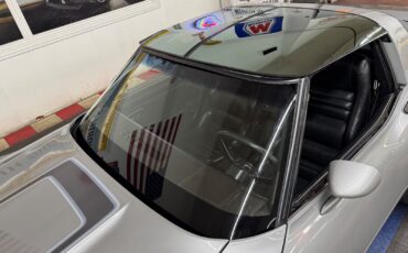 Chevrolet-Corvette-1981-Coupe-9
