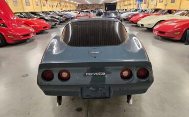 Chevrolet-Corvette-1982-Blue-gray-6