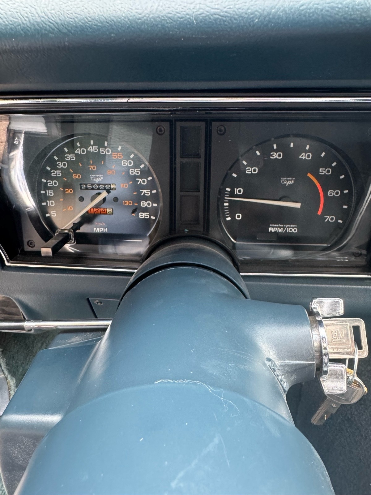 Chevrolet-Corvette-1982-Coupe-14