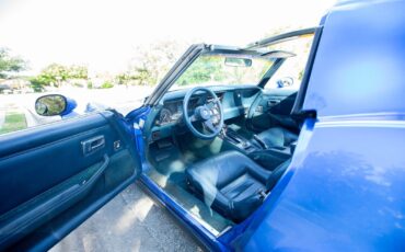 Chevrolet-Corvette-1982-Coupe-17