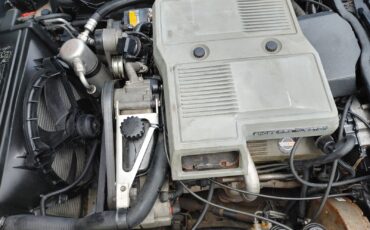 Chevrolet-Corvette-1984-Coupe-17