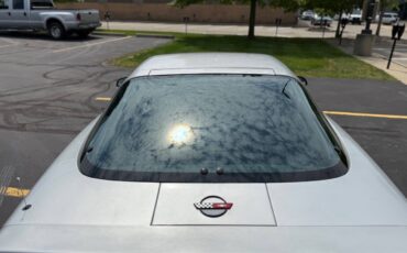 Chevrolet-Corvette-1984-Hatchback-16