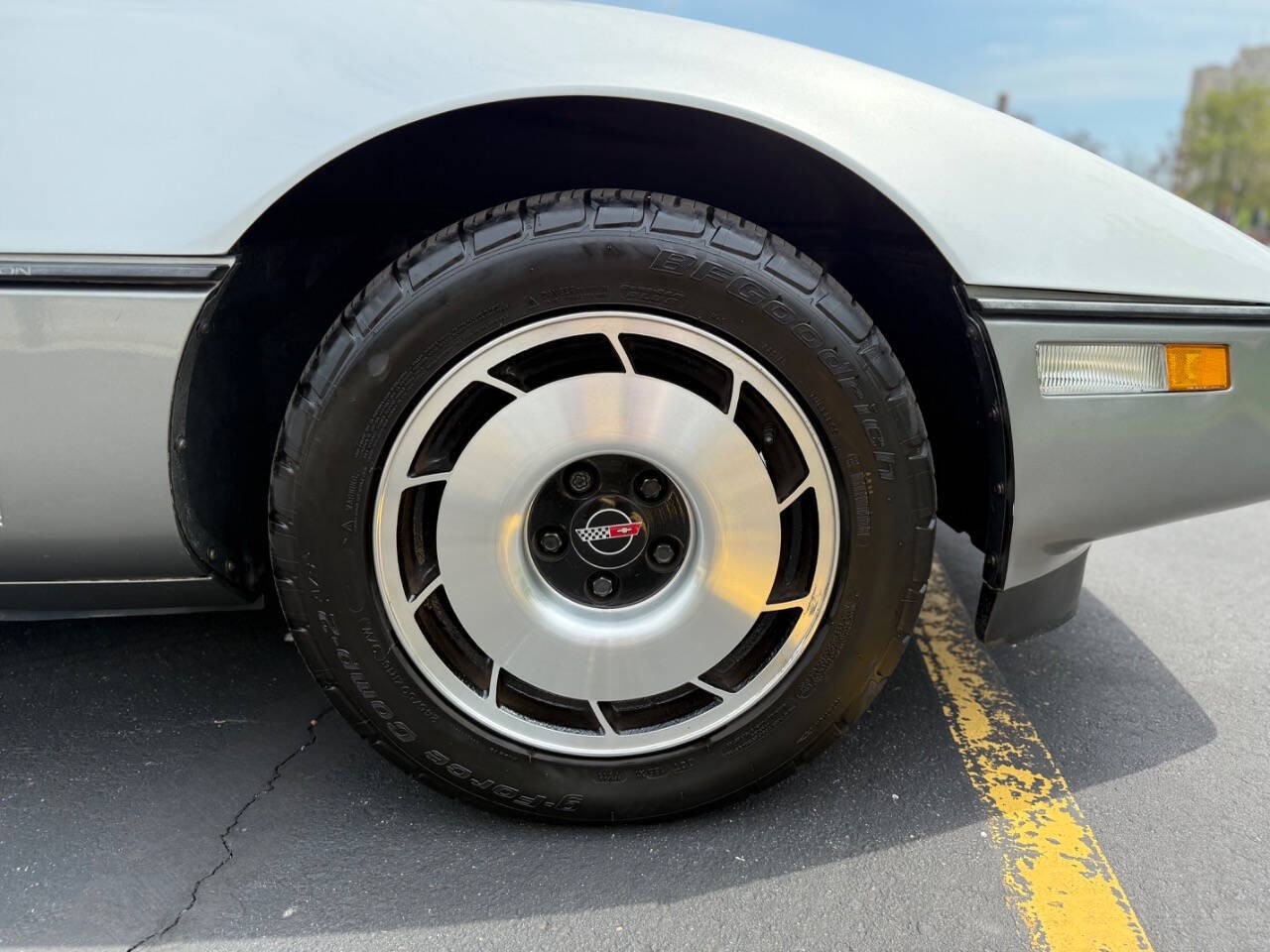 Chevrolet-Corvette-1984-Hatchback-20