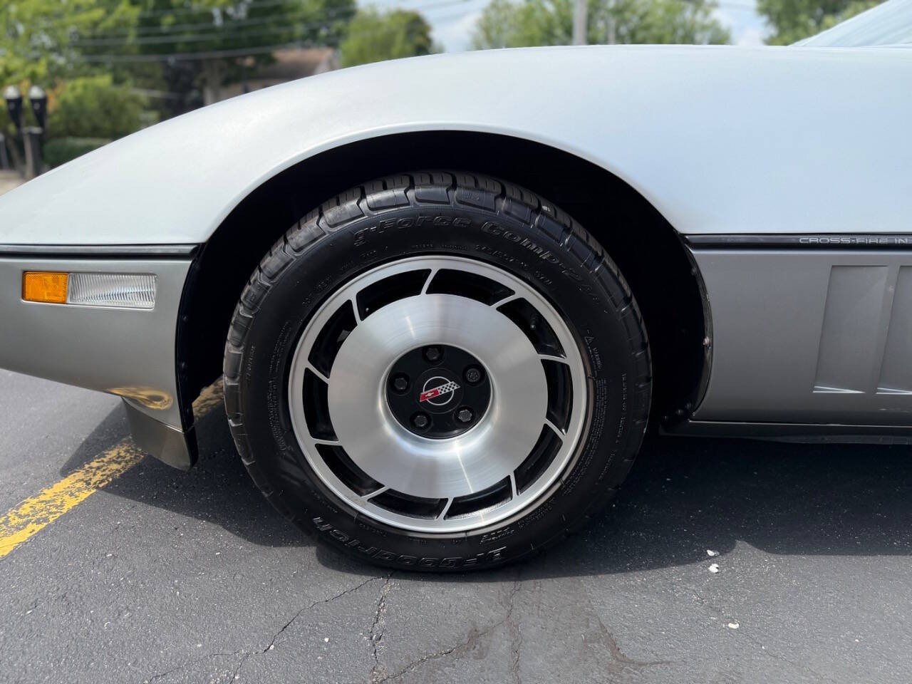 Chevrolet-Corvette-1984-Hatchback-23