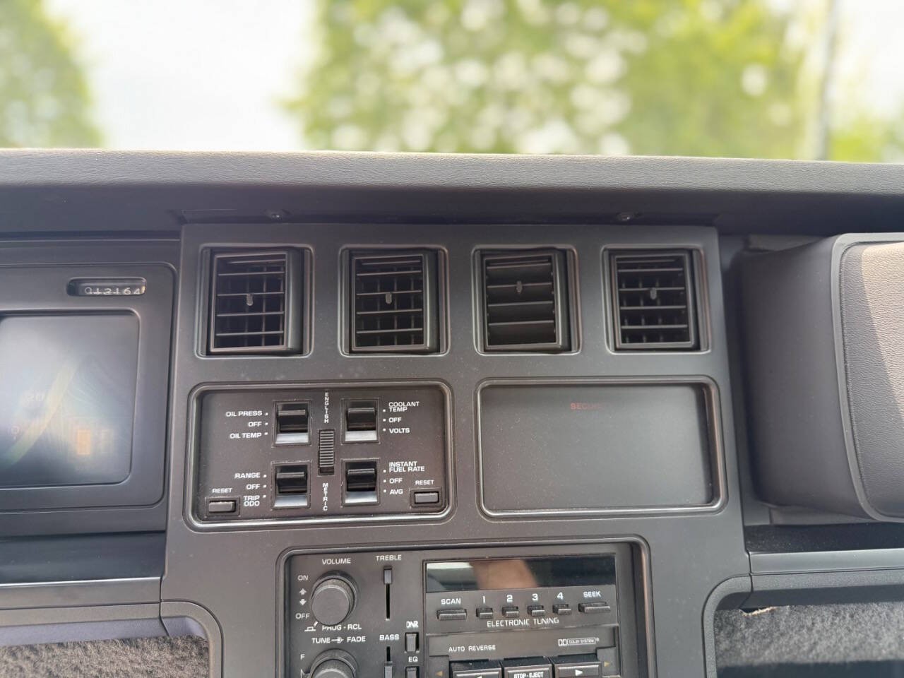 Chevrolet-Corvette-1984-Hatchback-38